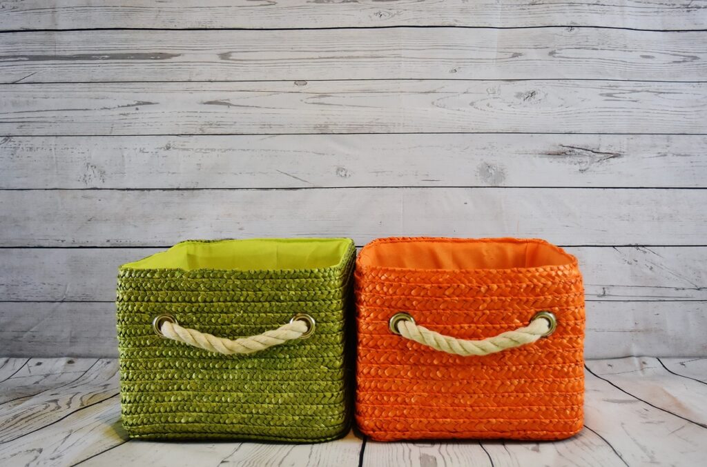 baskets, orange, green